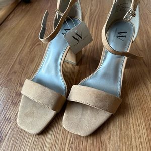 Brand New Women’s Suede block heels